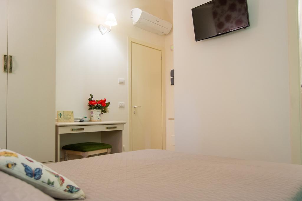 Bed and Breakfast Il Giglio Verde Porto SantʼElpidio Zimmer foto